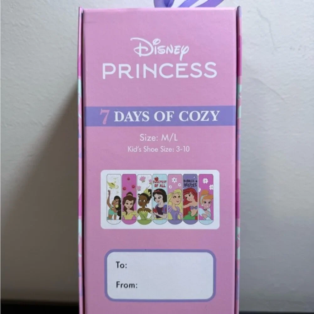 Disney Princess 7 Days of Cozy Socks |‎ NWT & Gift Box